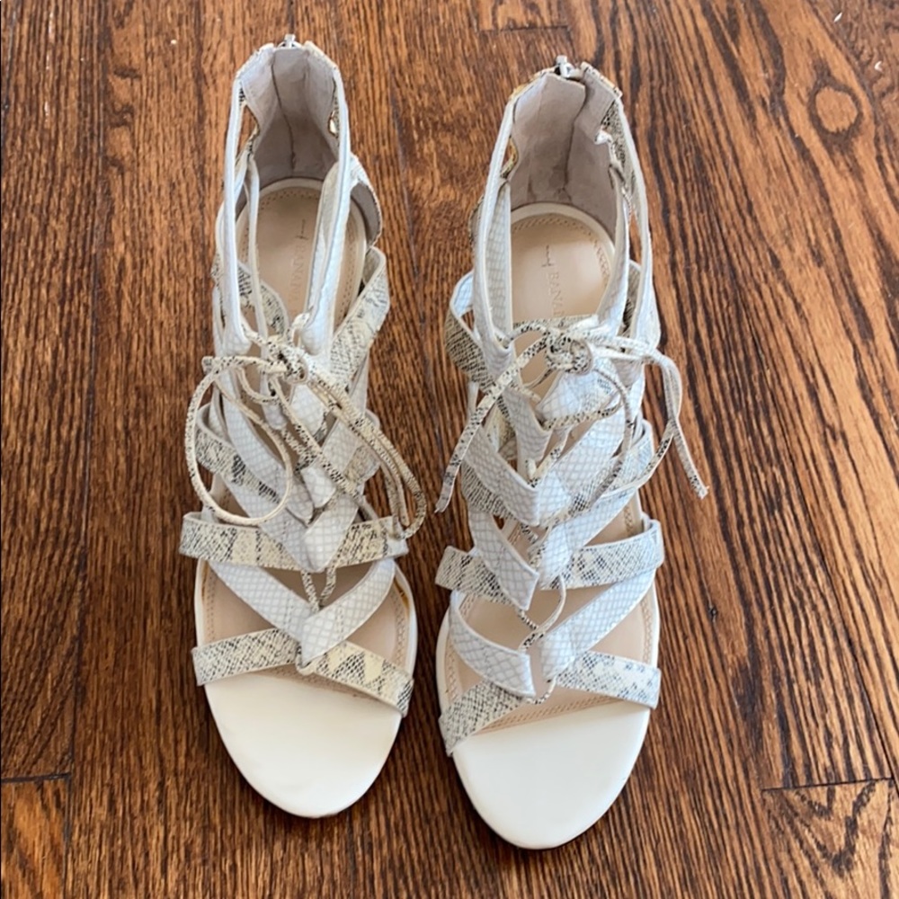 Banana Republic Pumps
